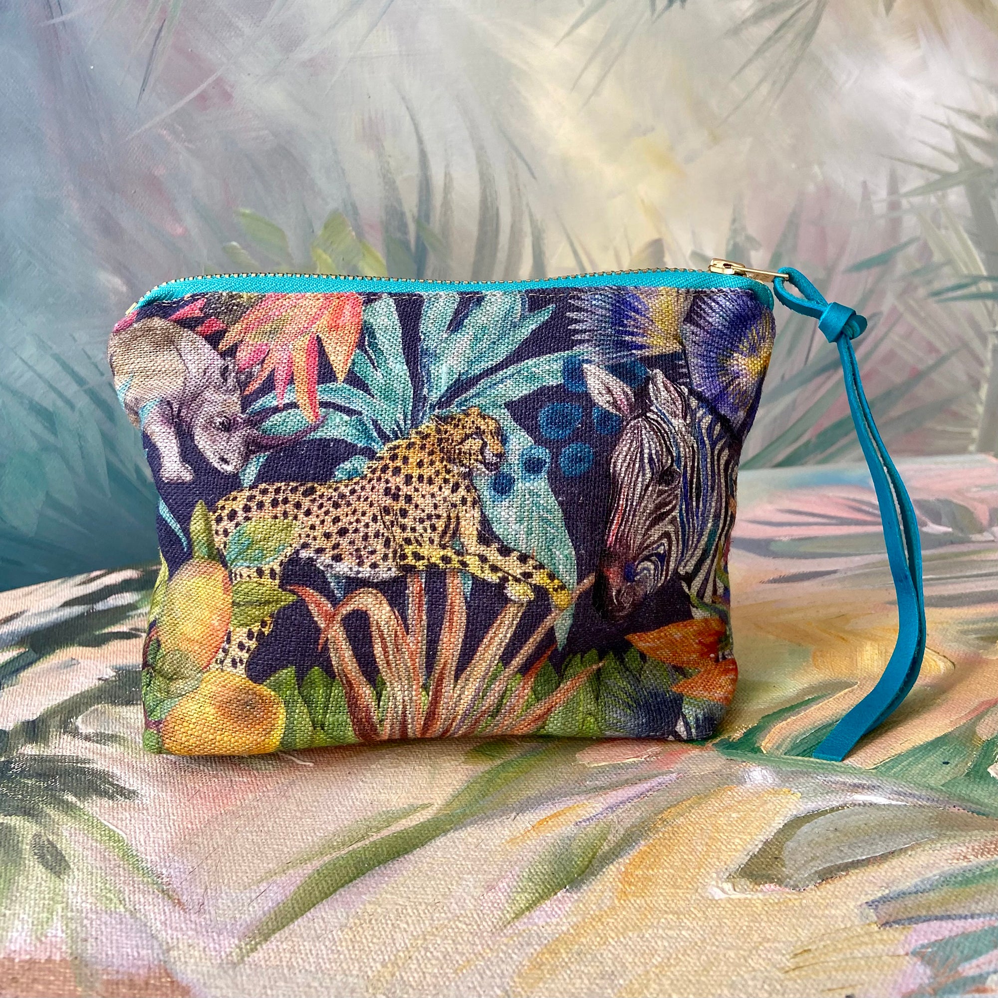Zip pouch with Wildlife artwork